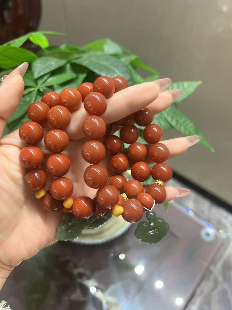 2409251641 WWX  玛瑙大珠如意锁手链071  （多样性发其一）