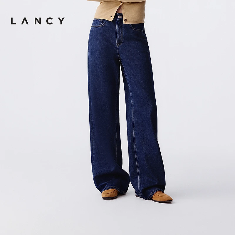 LANCY/朗姿2025冬新款简约阔腿直筒水洗牛仔裤棉感抓纹休闲裤子女