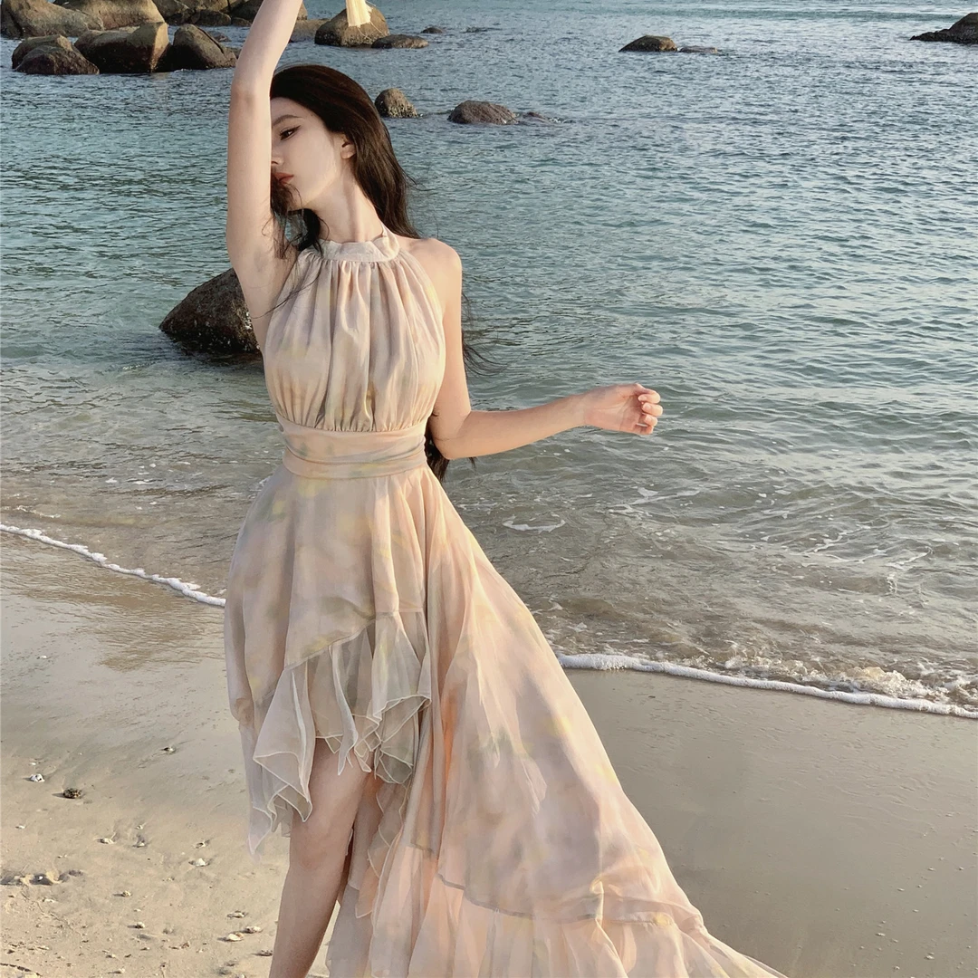 HX度假沙滩裙灵动晕染挂脖多层裙摆法式前短后长不规则飘逸连衣裙
