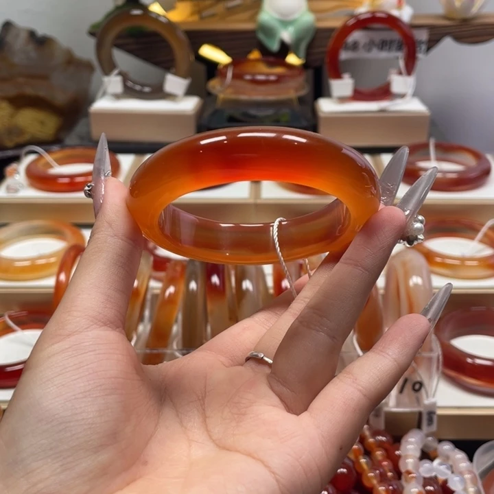 玛瑙/玉髓未镶嵌手镯