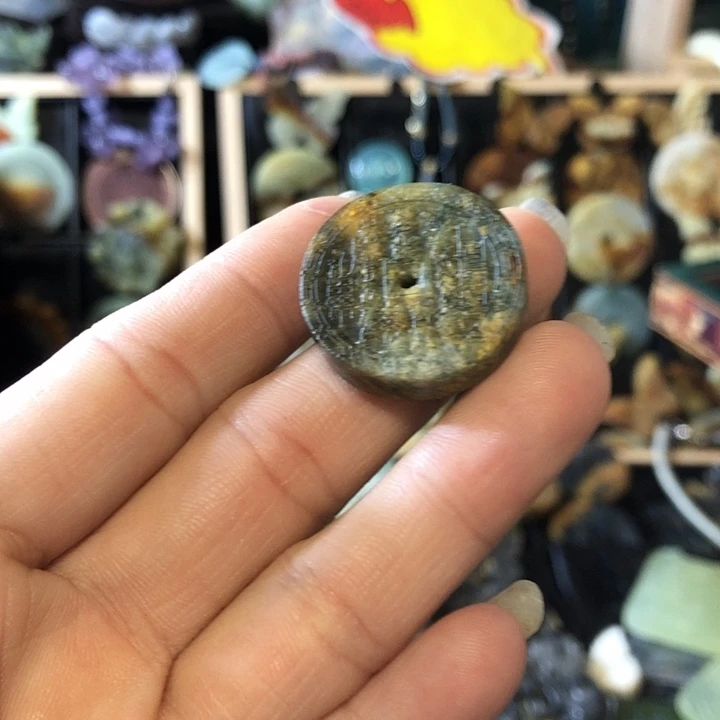 岫玉未镶嵌岫玉挂件