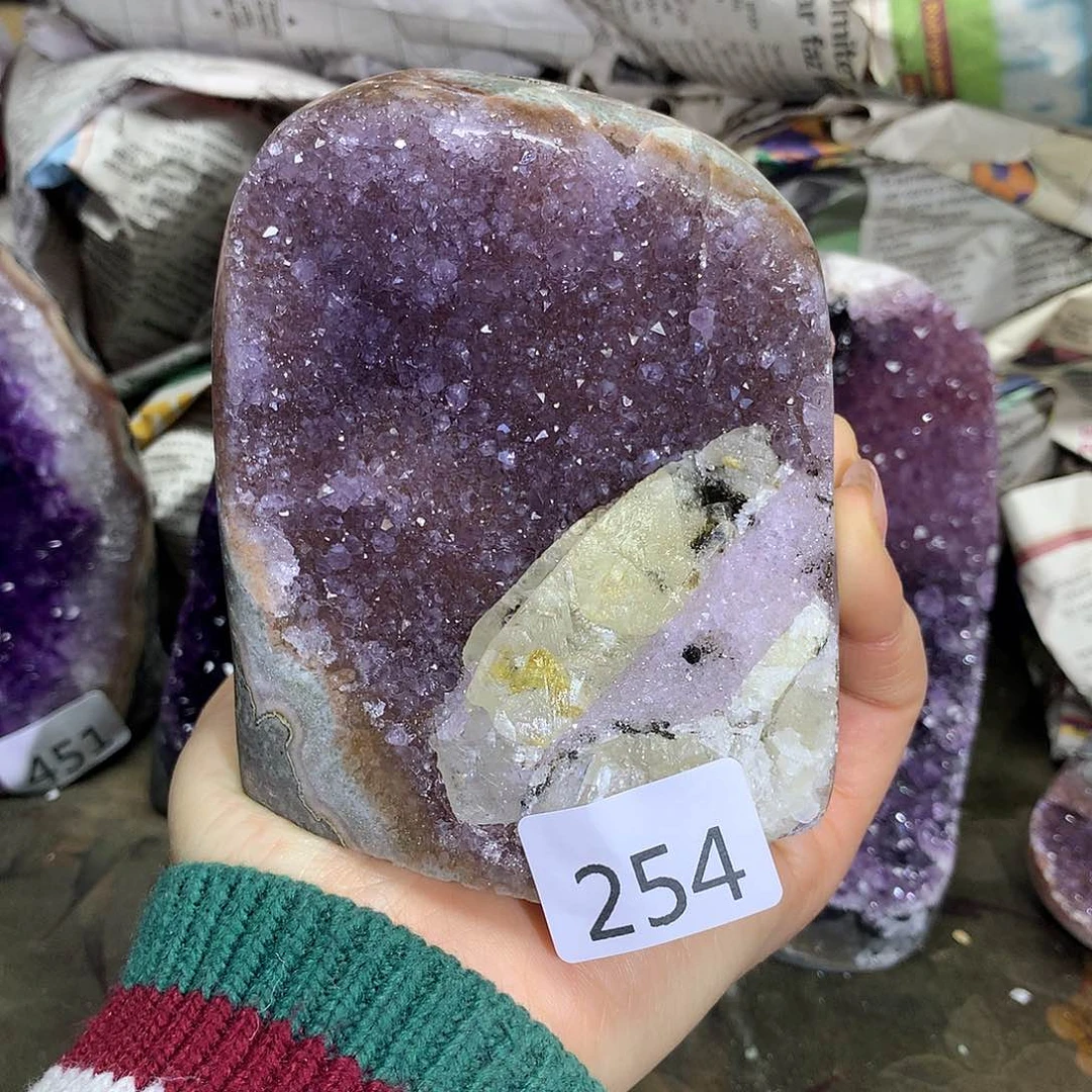 紫晶大型摆件（非配饰）未镶嵌