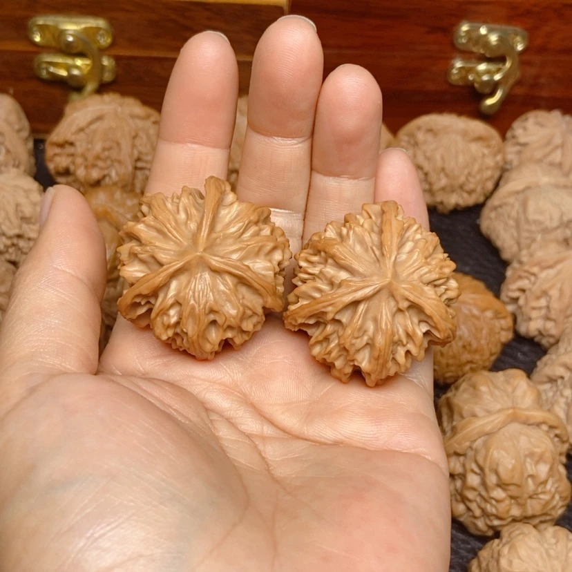【闪购商品】吊坠文玩核桃李****件三棱37