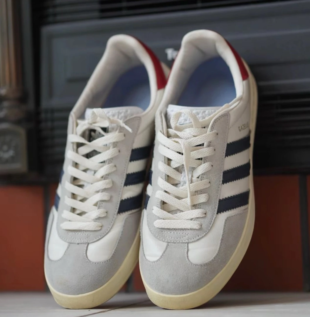 99新 GUCCI/古驰 联名 三条纹装饰 低帮板鞋 白色 36码