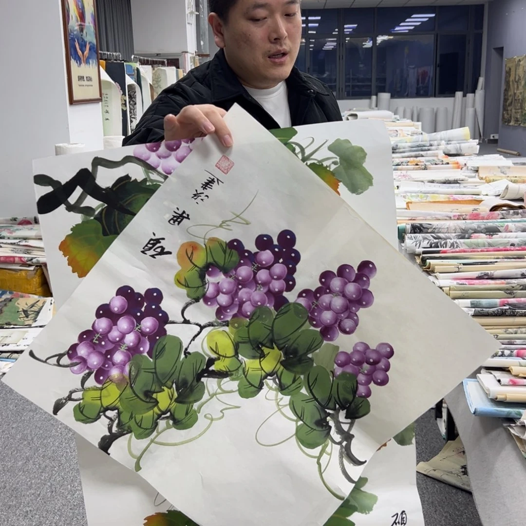 国画卖字画的小老板