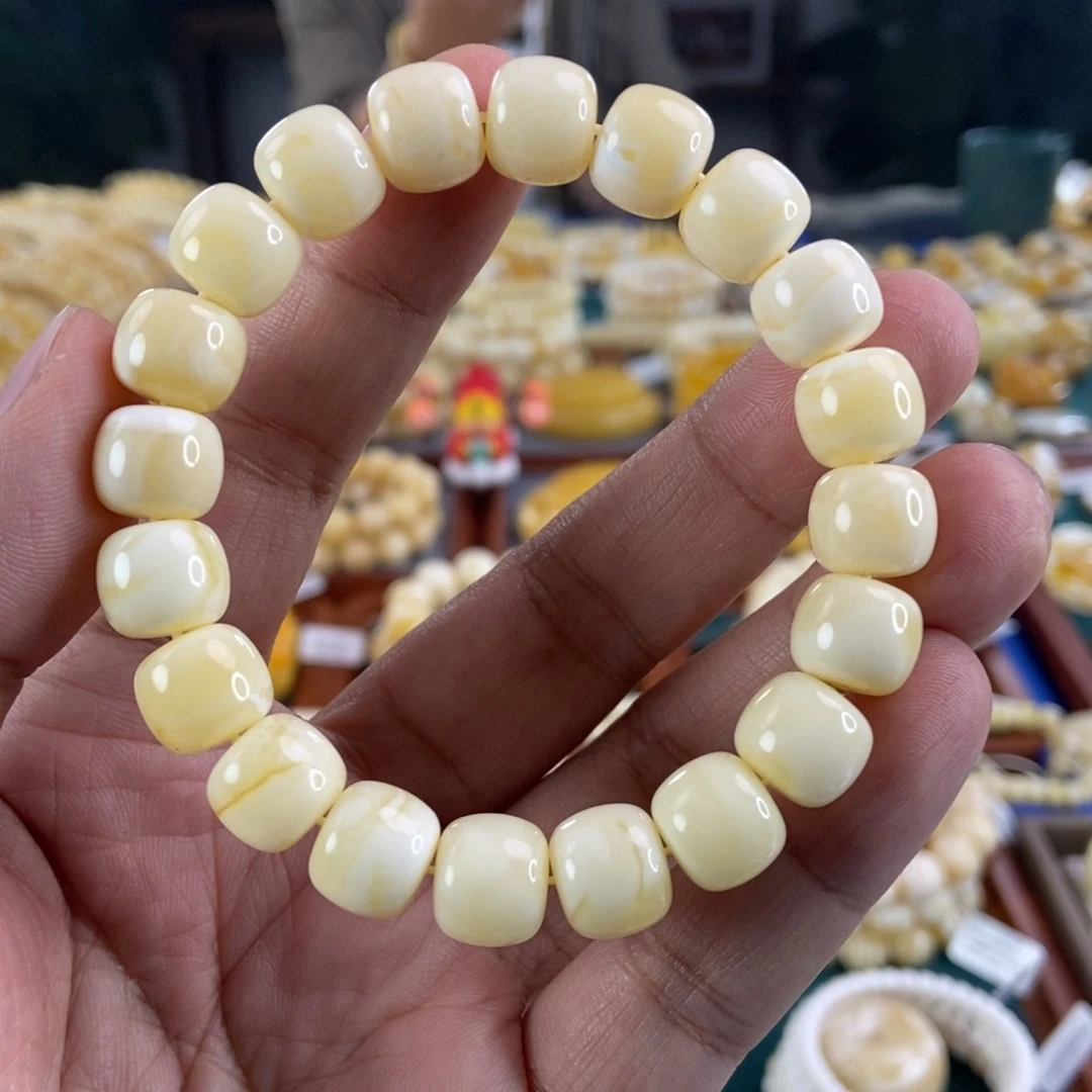 琥珀珠宝奇石未镶嵌11+浓白蜡手串17.42