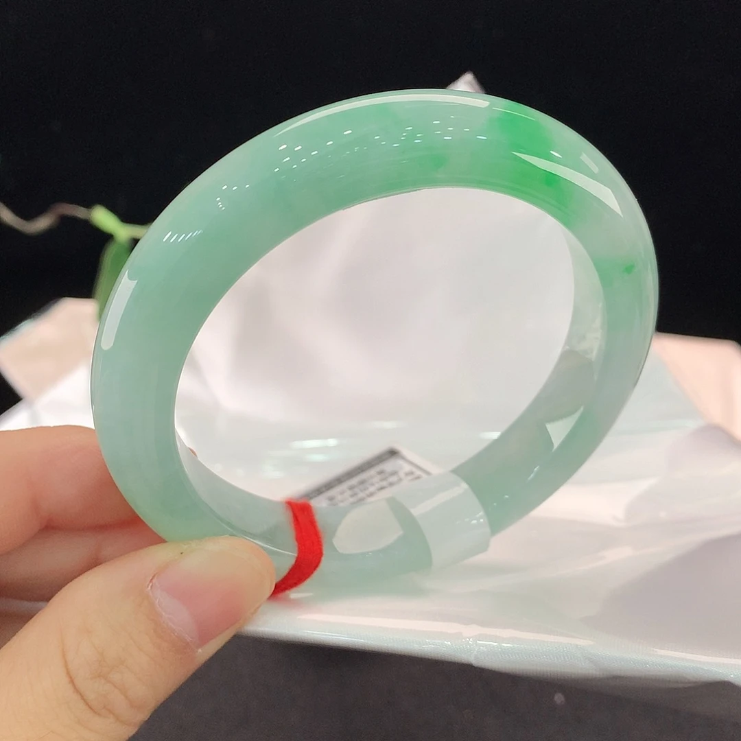 翡翠未镶嵌手镯0762