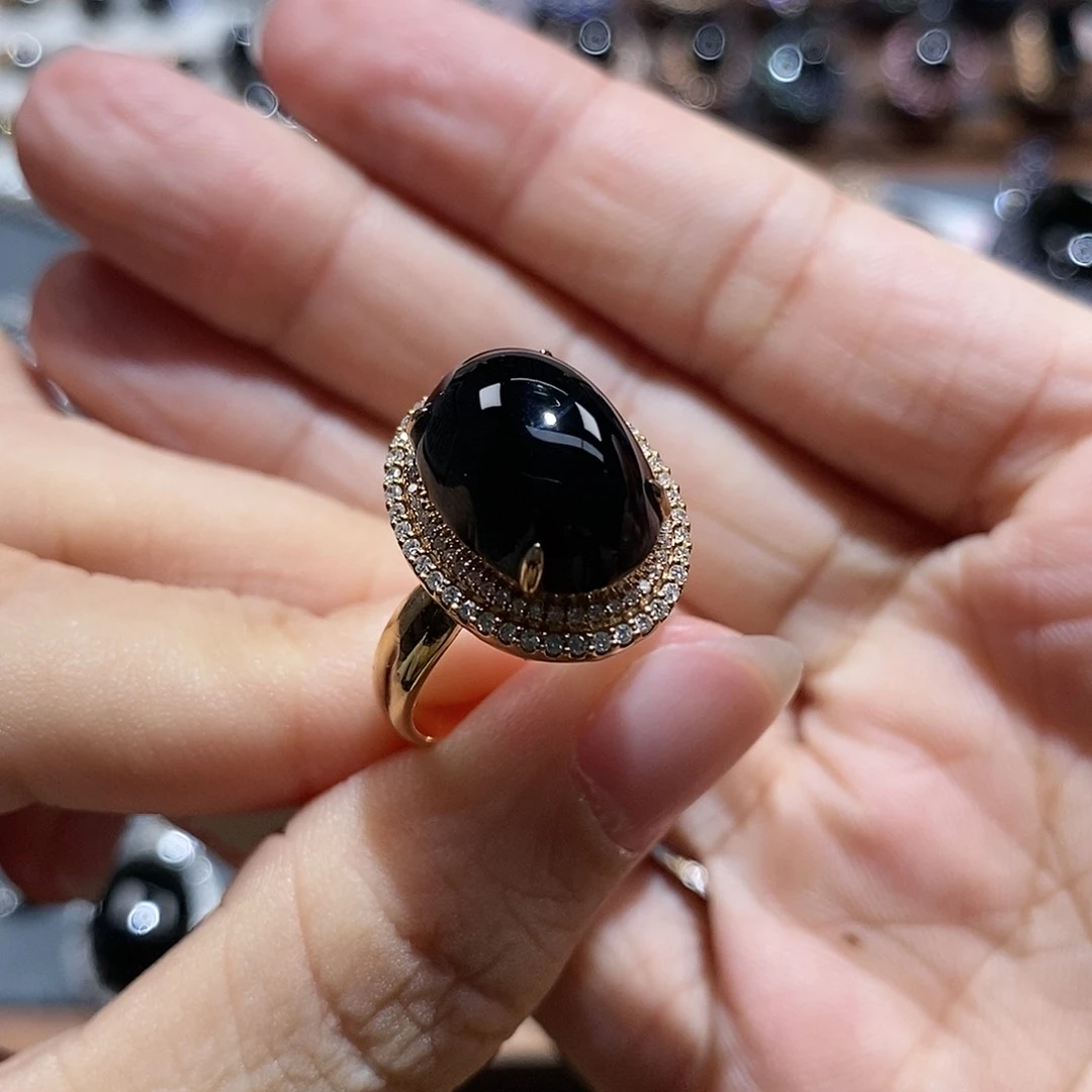 18K金镶嵌戒指翡翠墨翠