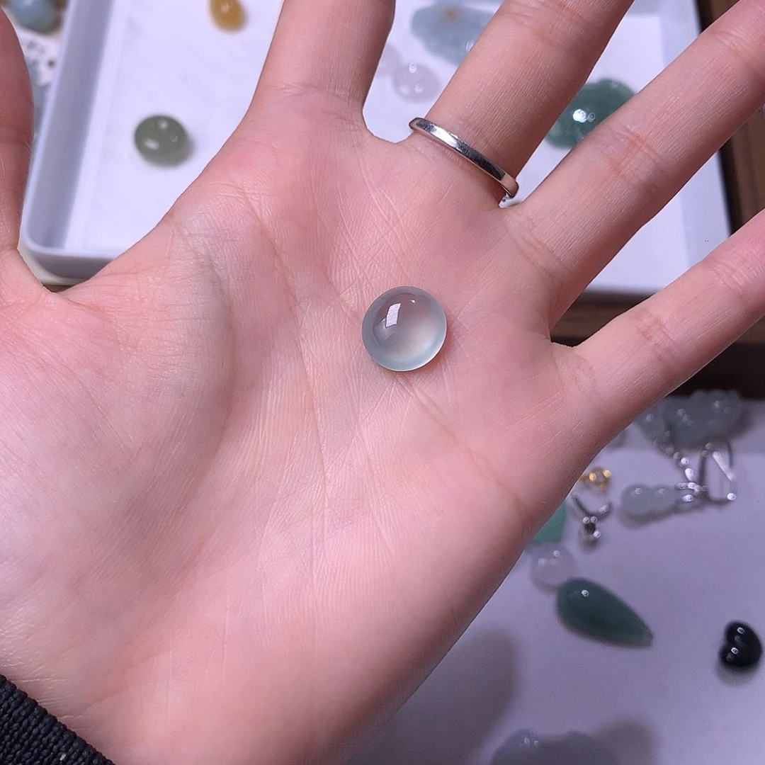 懶***笶翡翠未镶嵌颈饰拍40单