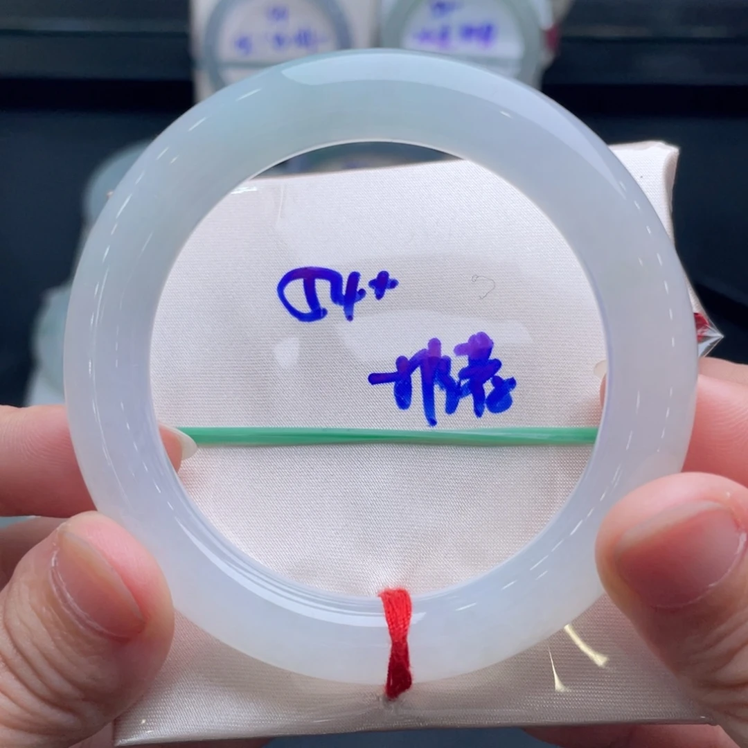 翡翠未镶嵌手镯翡翠手镯40