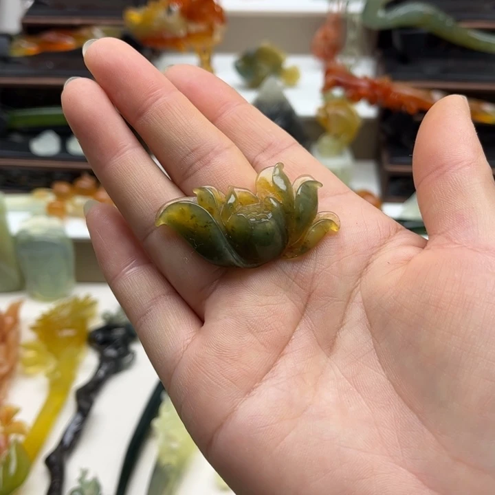 蛇纹石玉未镶嵌岫玉发簪