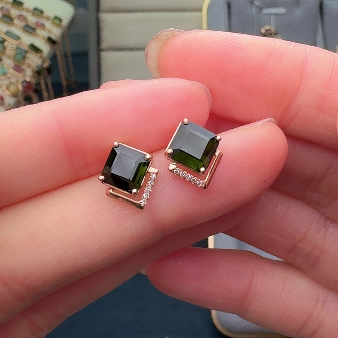 耳钉18K金镶嵌碧玺