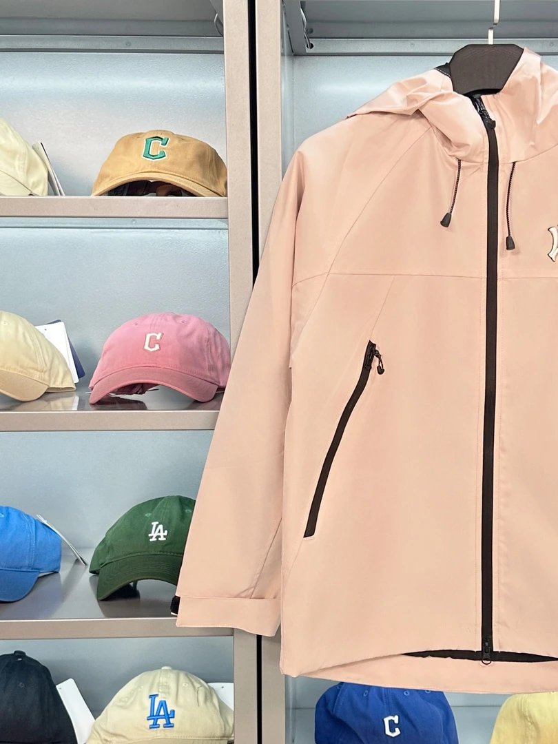 【撤柜专属】春季2025年新款时尚潮牌冲锋夹克情侣同款