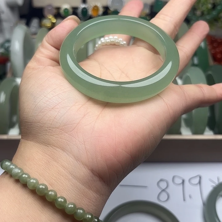 东陵石未镶嵌手镯