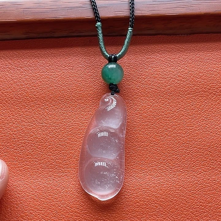 石英质玉吊坠未镶嵌