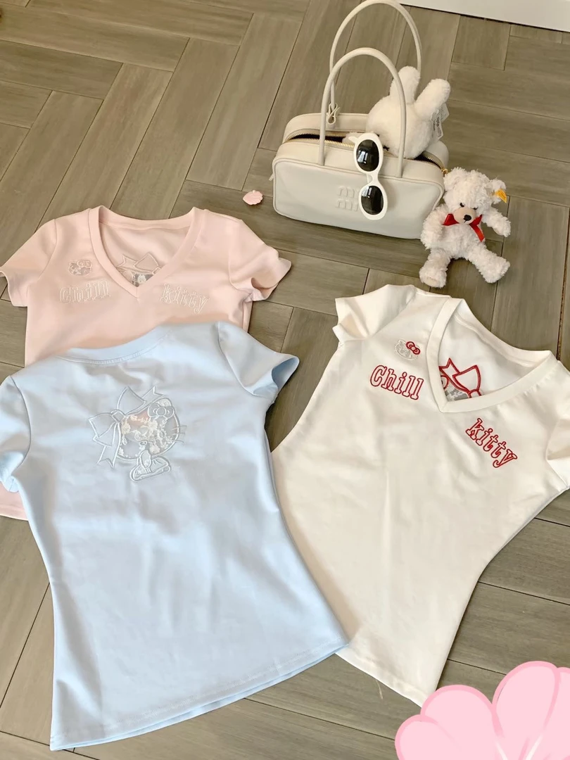 【挚爱猫咪T】可爱镂空设计刺绣辣妹v领短袖T女修身显瘦上衣