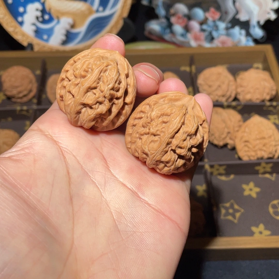 把件桃核红锦鲤 编号74