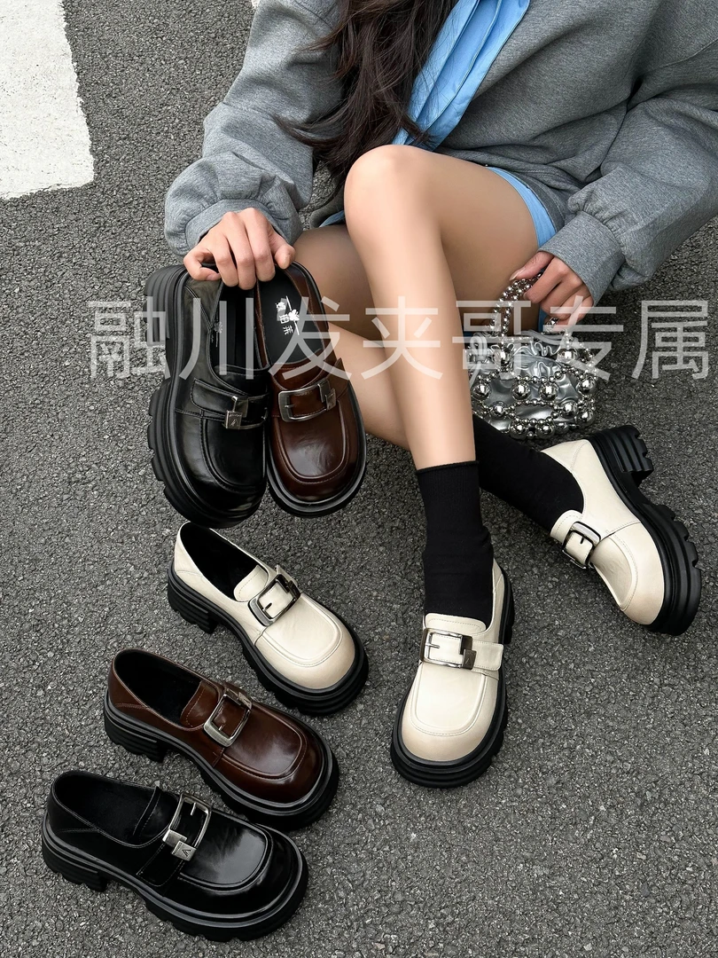 （云梯）2025新款水钻扣件小皮鞋轻质量发泡鞋底厚底乐福鞋90A76
