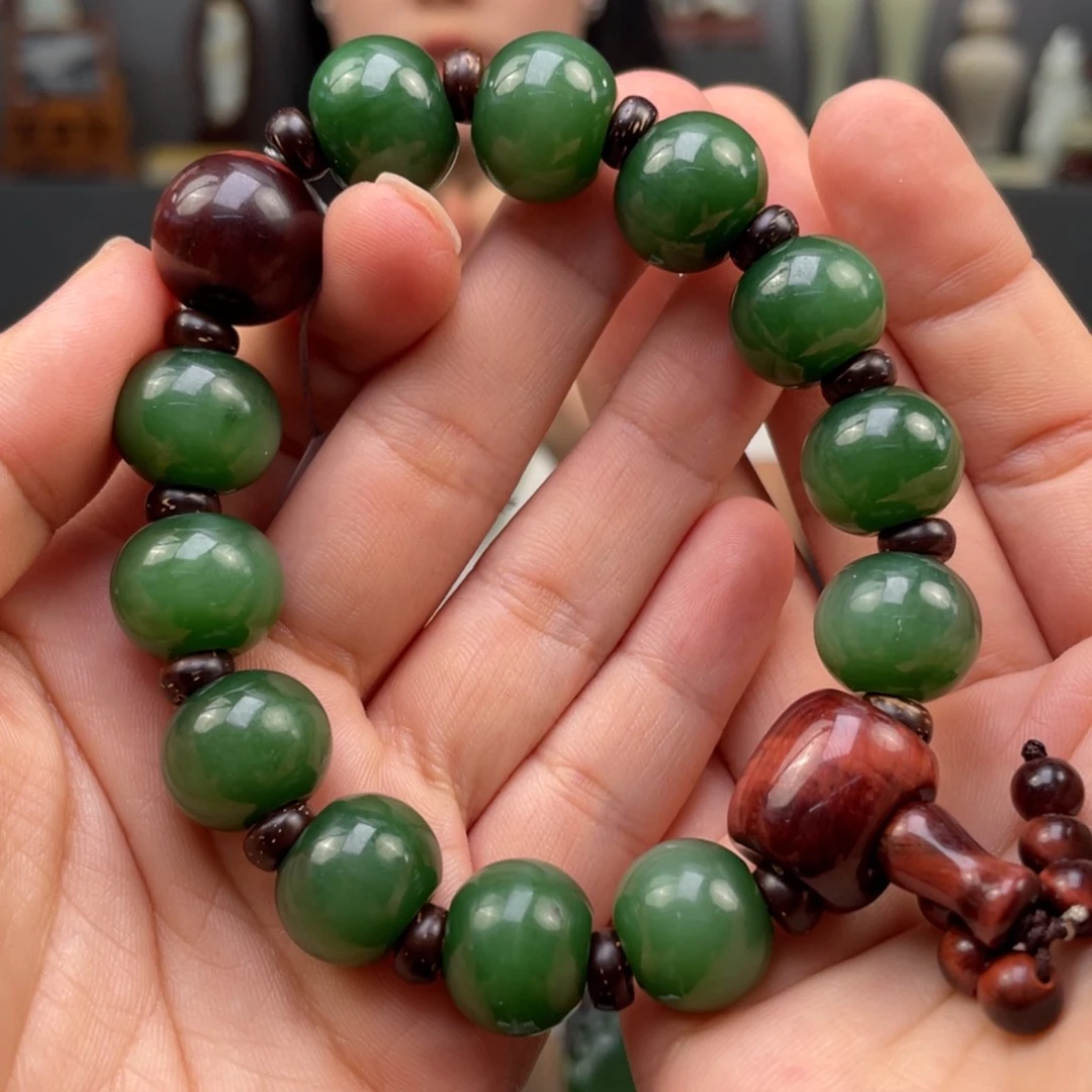 和田玉未镶嵌挂件樱*酒