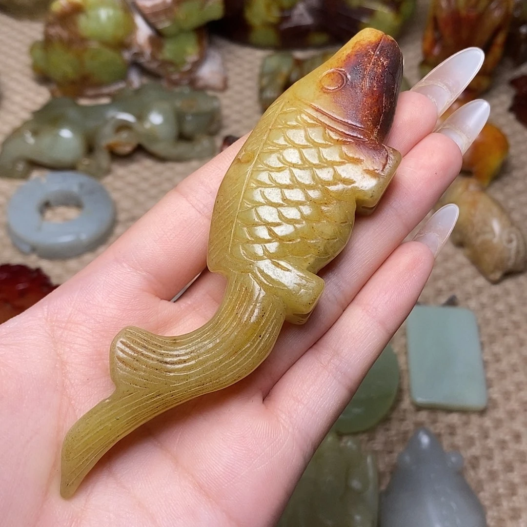 未镶嵌蛇纹石玉颈饰