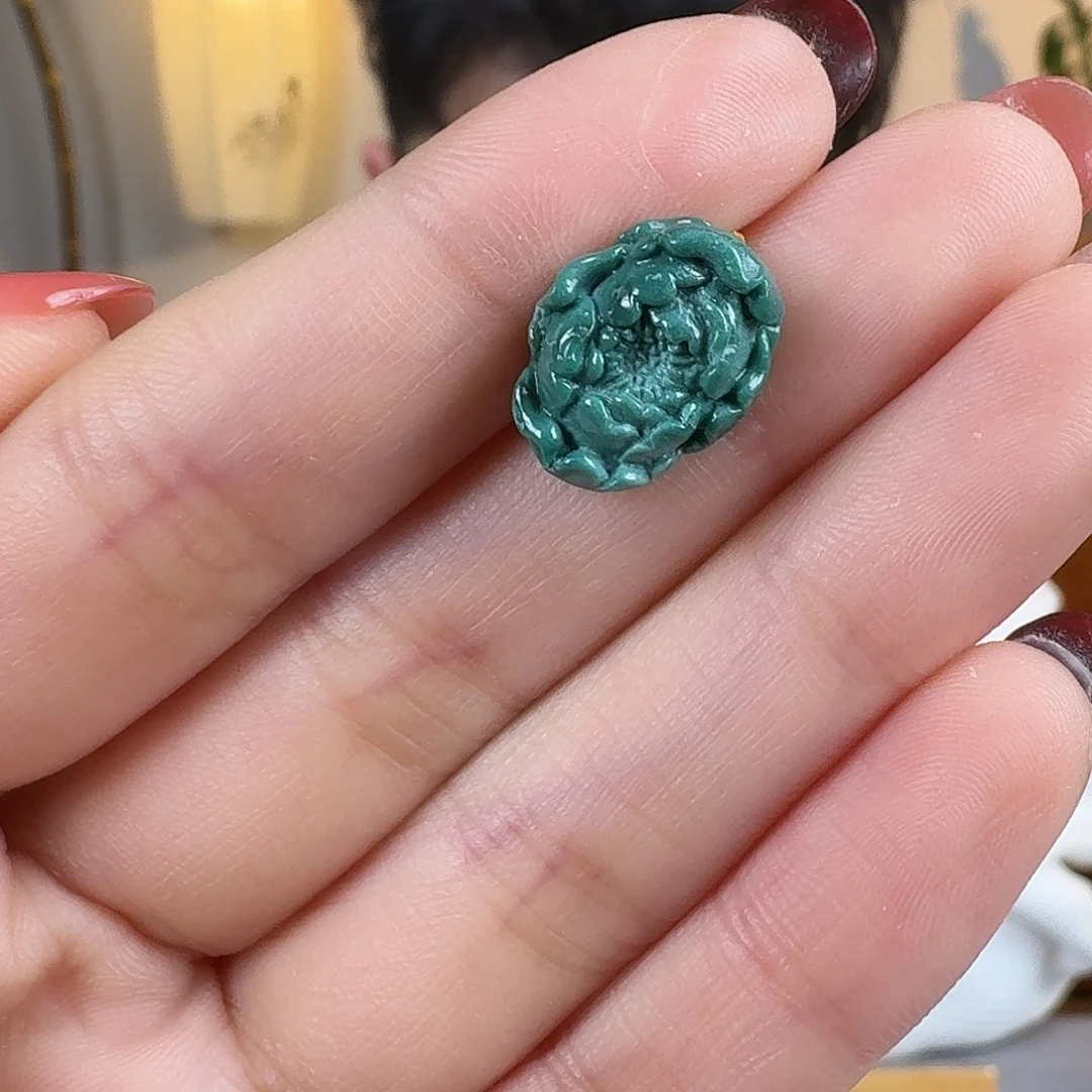 绿松石未镶嵌挂件