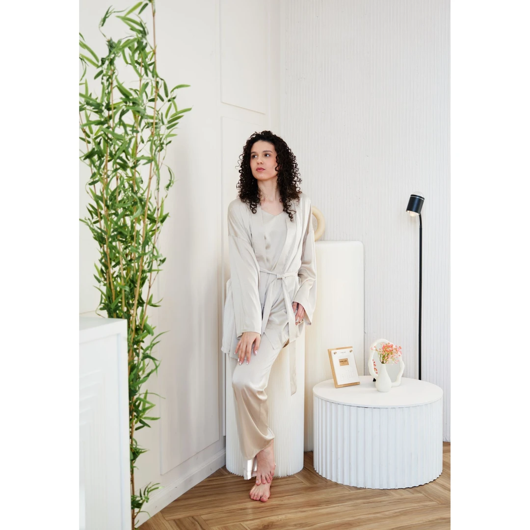 Fluffy仿真丝高级家居服4件套，超x感，超级舒服