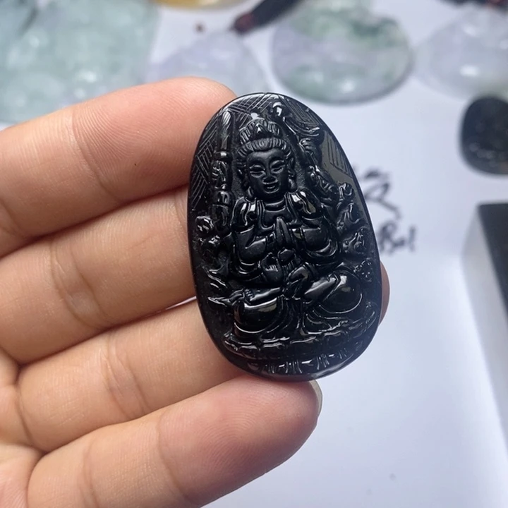 颈饰未镶嵌翡翠刘*东翡翠