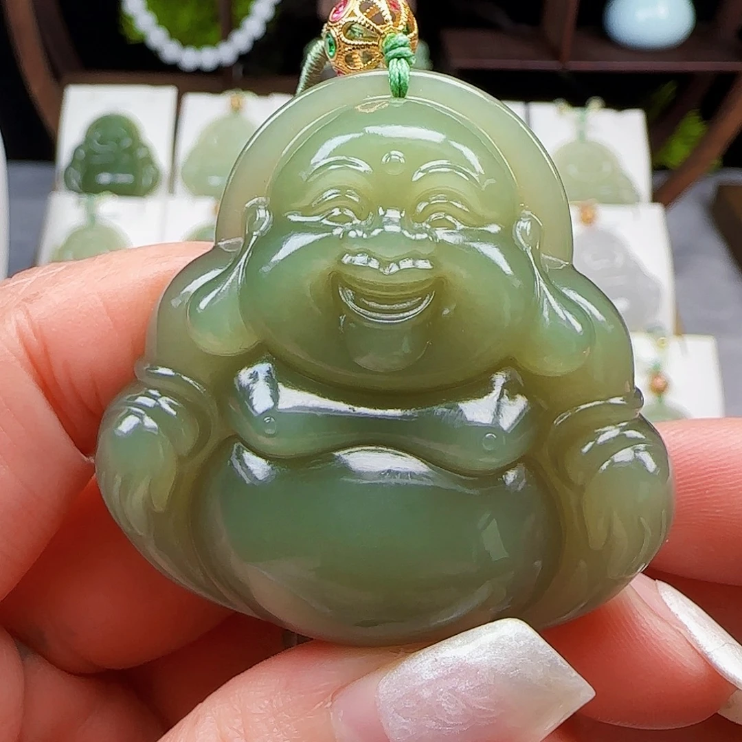 和田玉18K金镶嵌颈饰