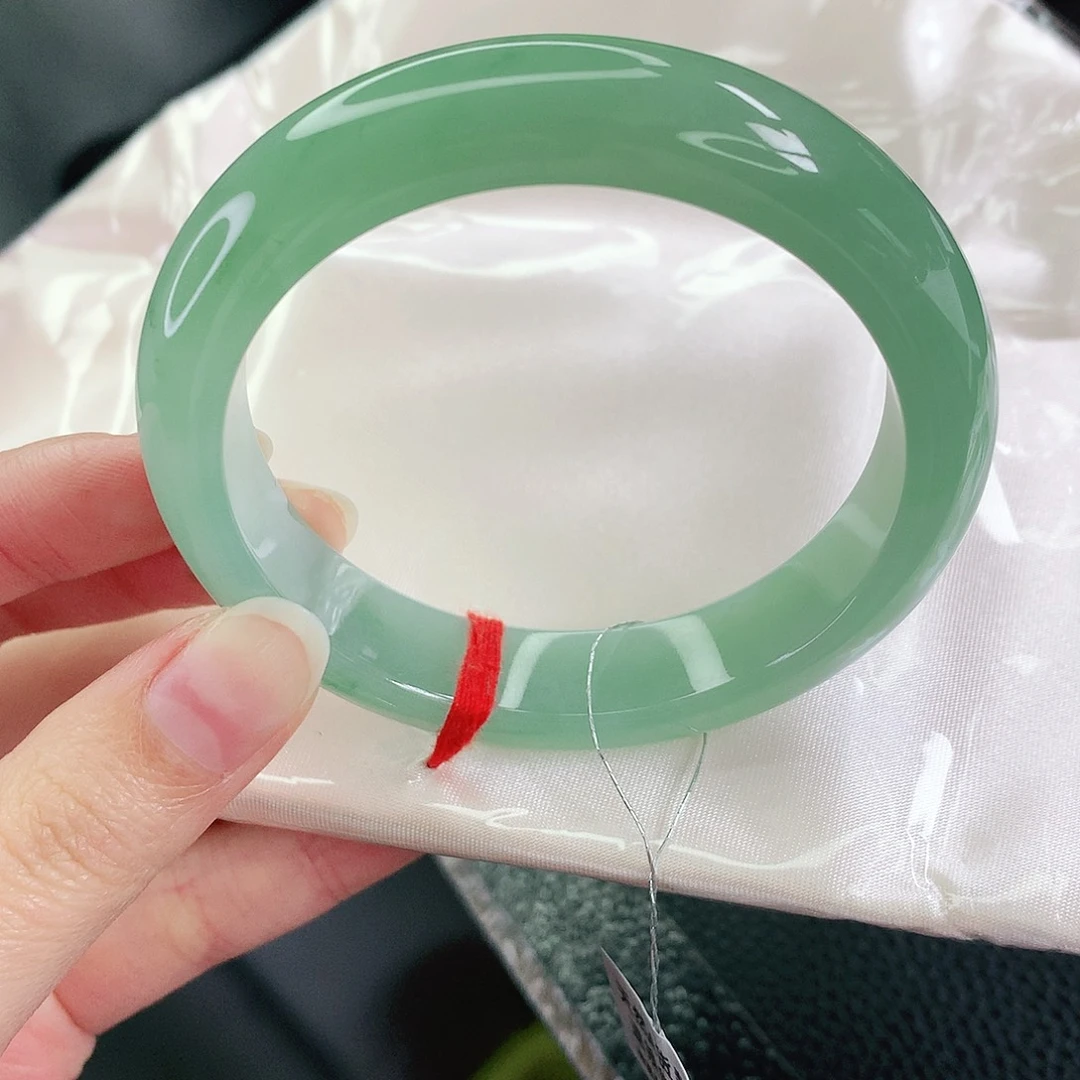 未镶嵌手镯翡翠54圈