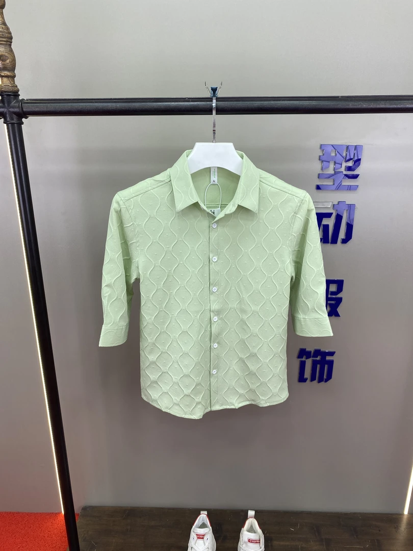 夏季纯色短款男中袖春夏韩版男士衬衫时尚翻领文艺复兴风绿色