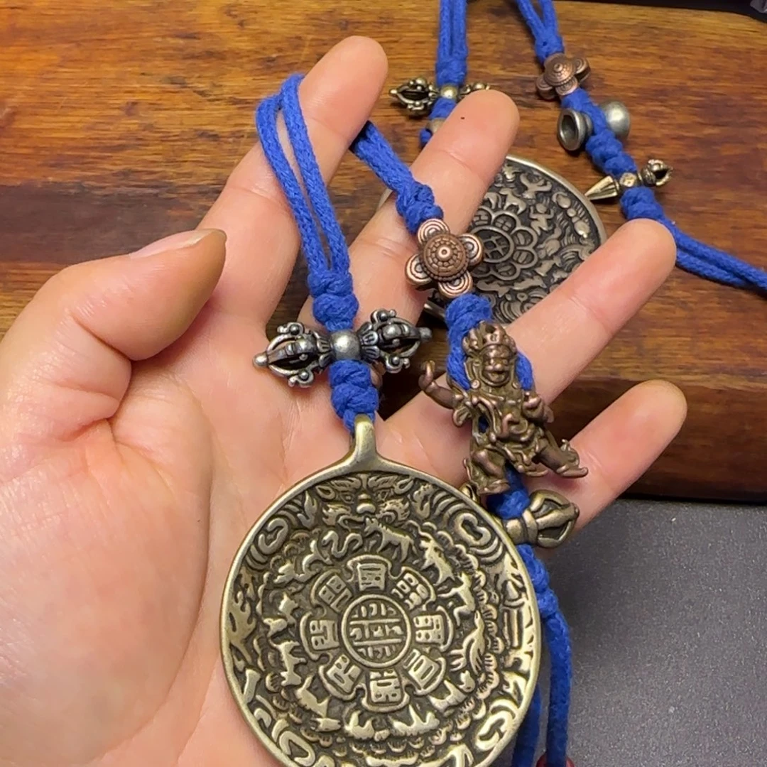 强***子泥塑藏传牌子……藏传牌子