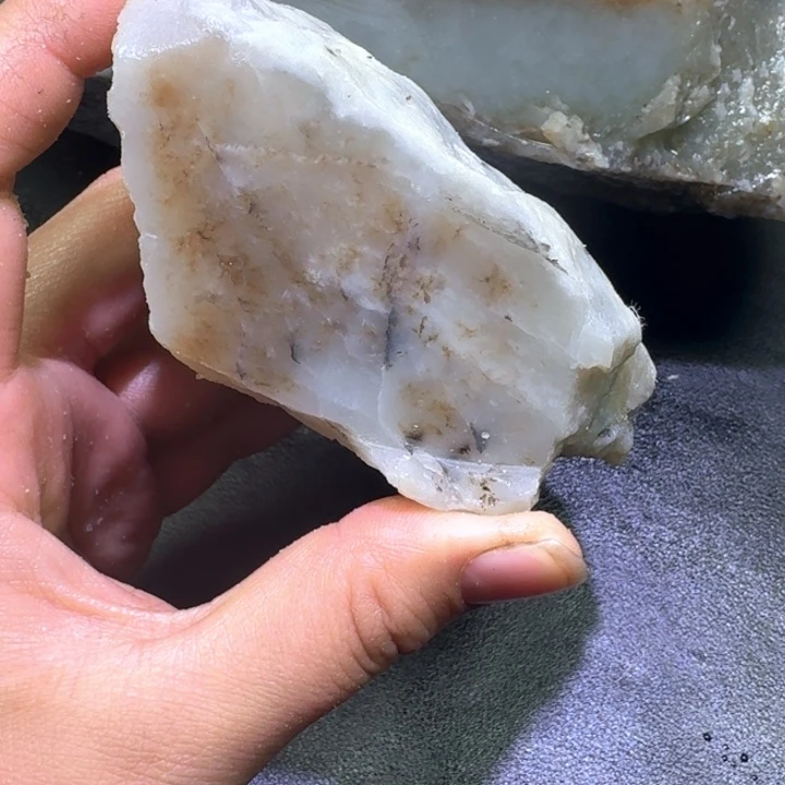 和田玉未镶嵌珠宝半成品