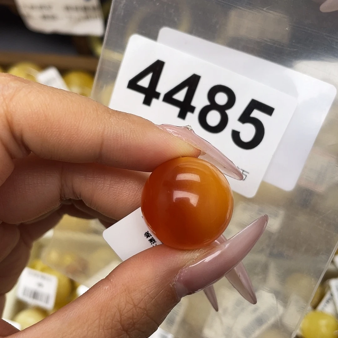 蜜蜡未镶嵌珠宝奇石20.3