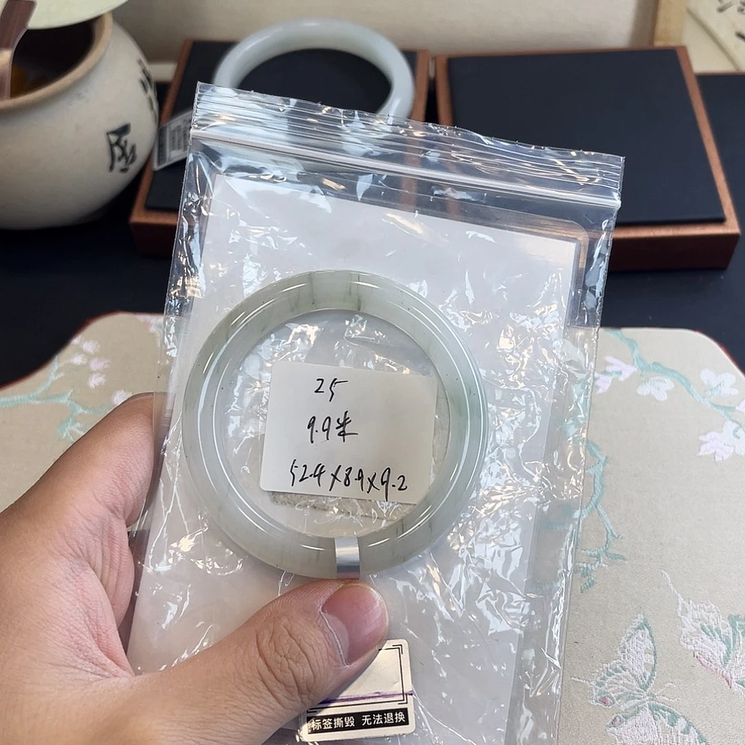 石英质玉未镶嵌手镯25