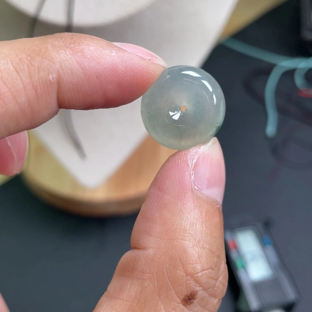 翡翠未镶嵌颈饰17.2*6.2