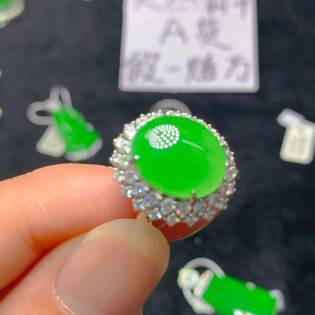 颈饰银S925镶嵌翡翠