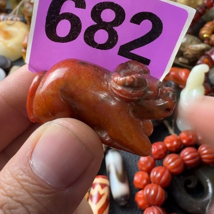 冰***哥和田玉未镶嵌颈饰