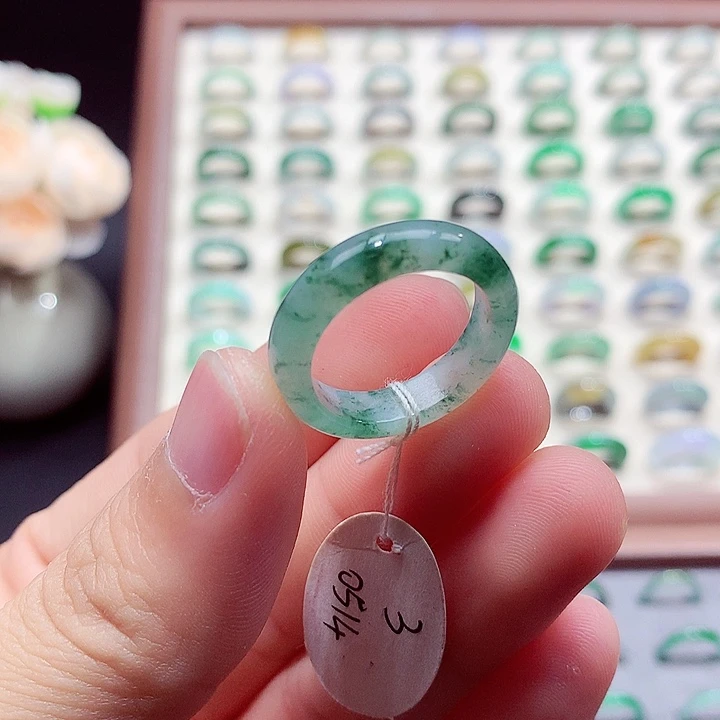 翡翠未镶嵌戒指18-19号