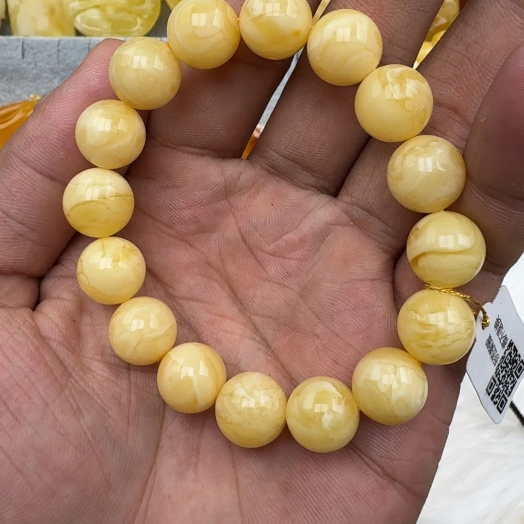 琥珀未镶嵌裸石琥珀