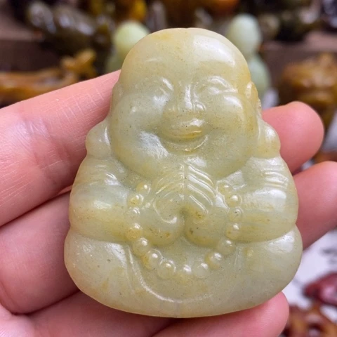 蛇纹石玉未镶嵌颈饰129