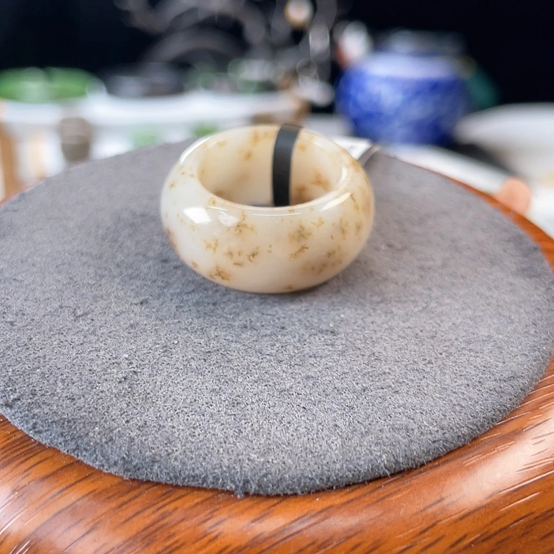 和田玉未镶嵌戒指c10 白底桂花轮胎18.2