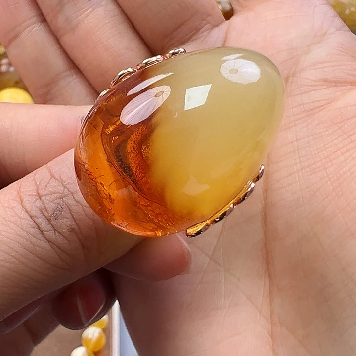 蜜蜡未镶嵌珠宝奇石