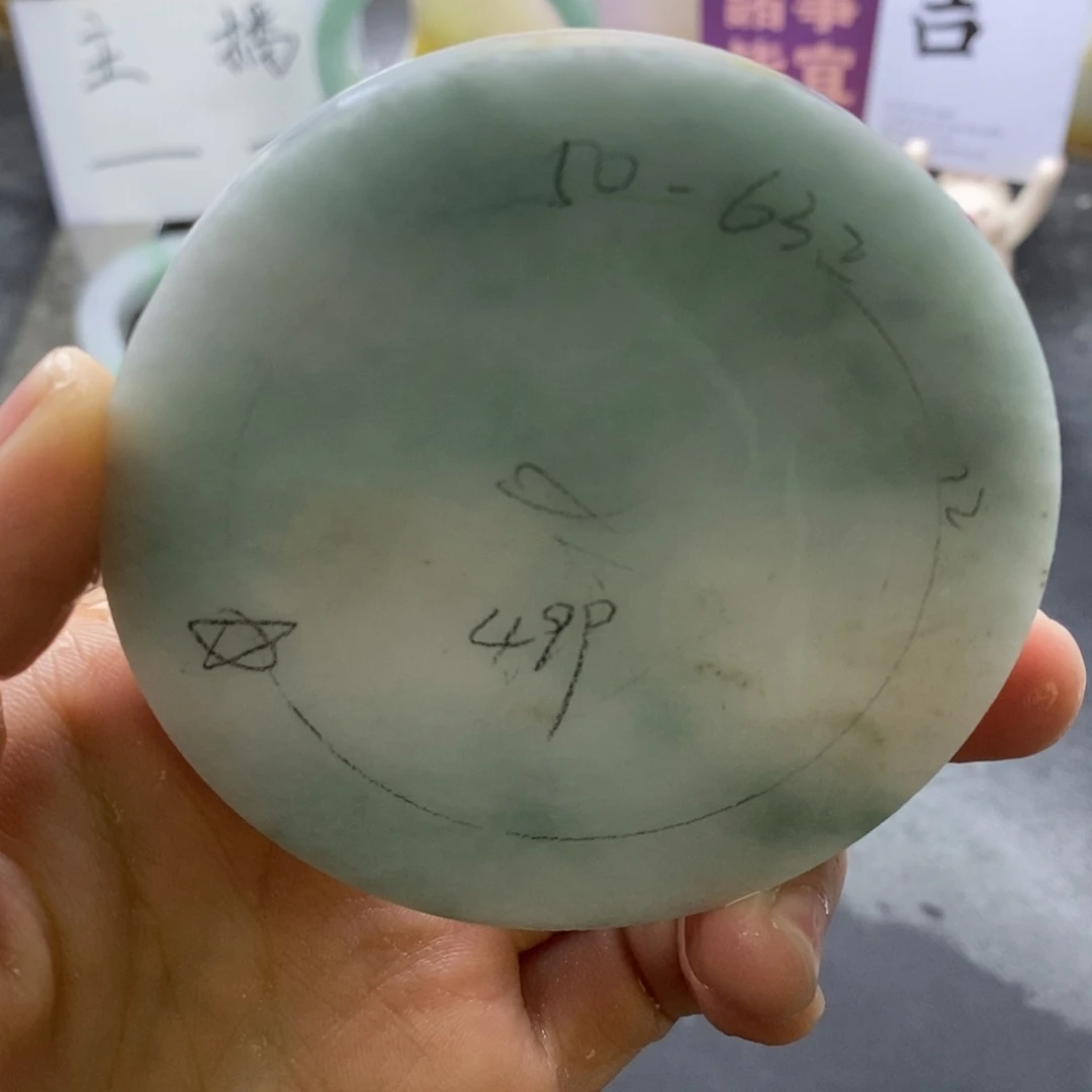 定制翡翠未镶嵌翡翠手镯
