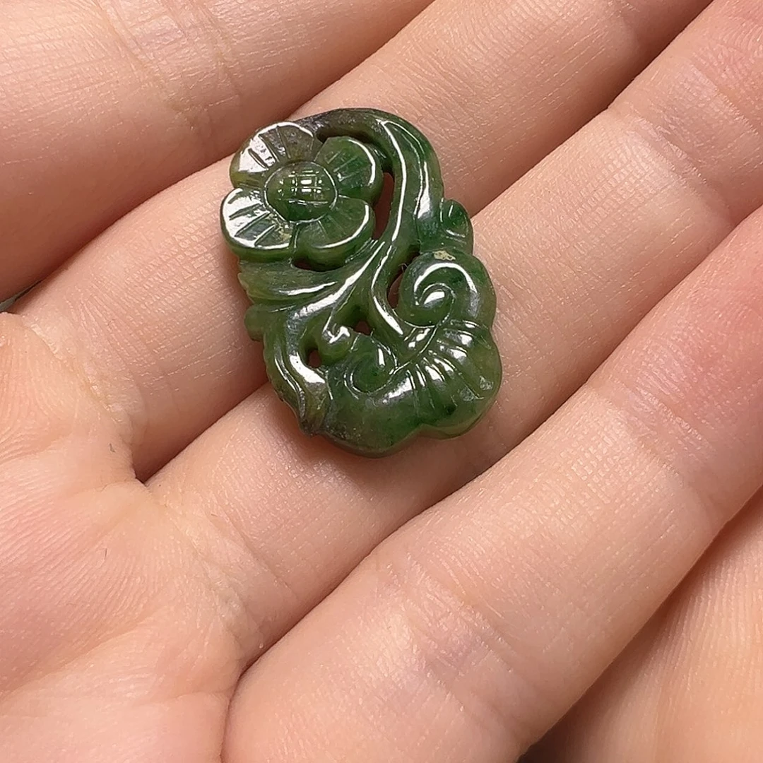 王***子翡翠未镶嵌颈饰吊坠