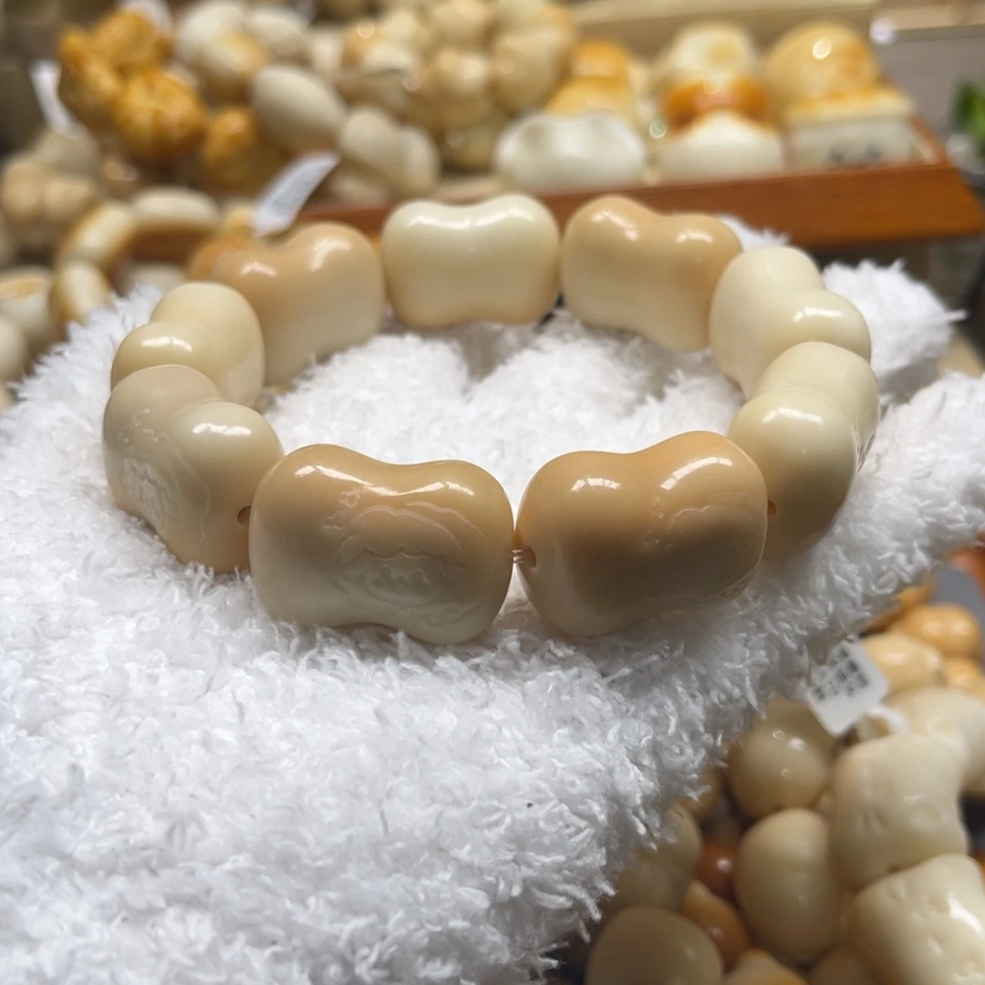 菩提根/象牙果吊坠12.14.19糖心色小羊香皂瑕疵