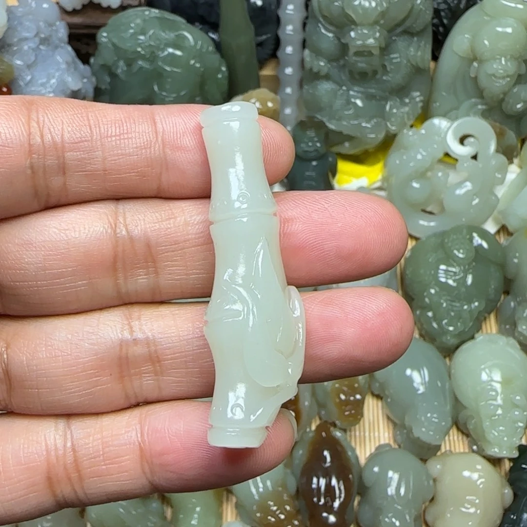 未镶嵌和田玉挂件