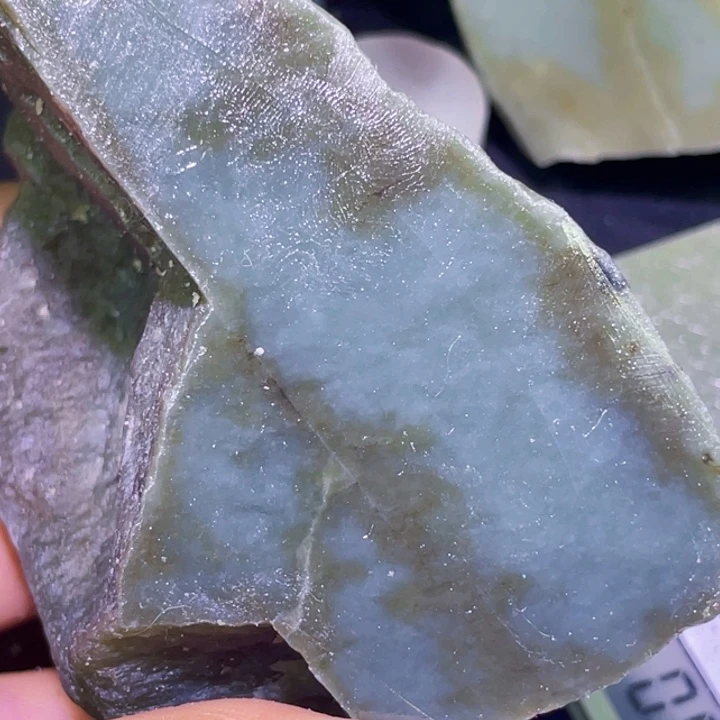 和田玉未镶嵌珠宝半成品