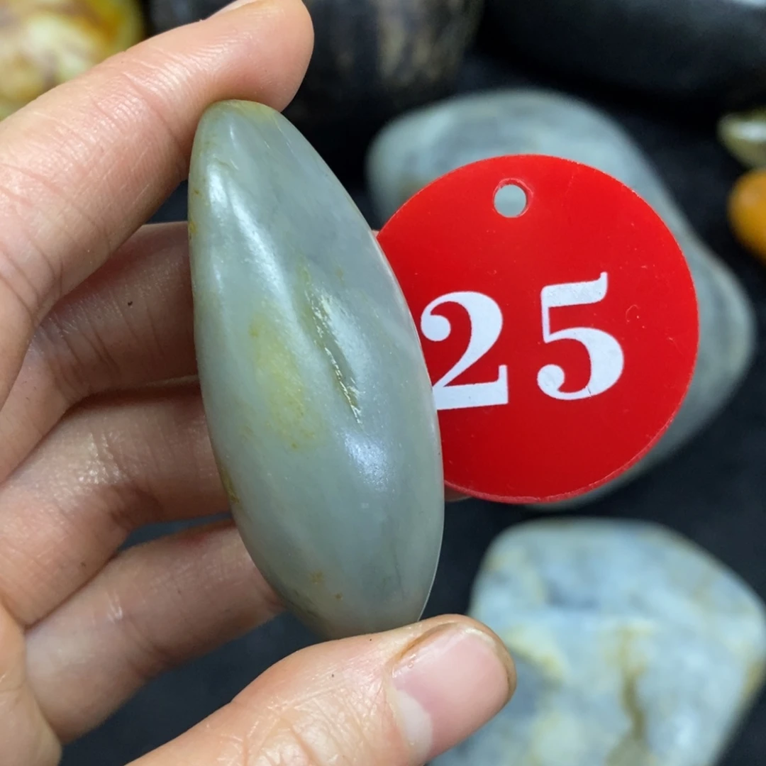 未镶嵌和田玉挂件