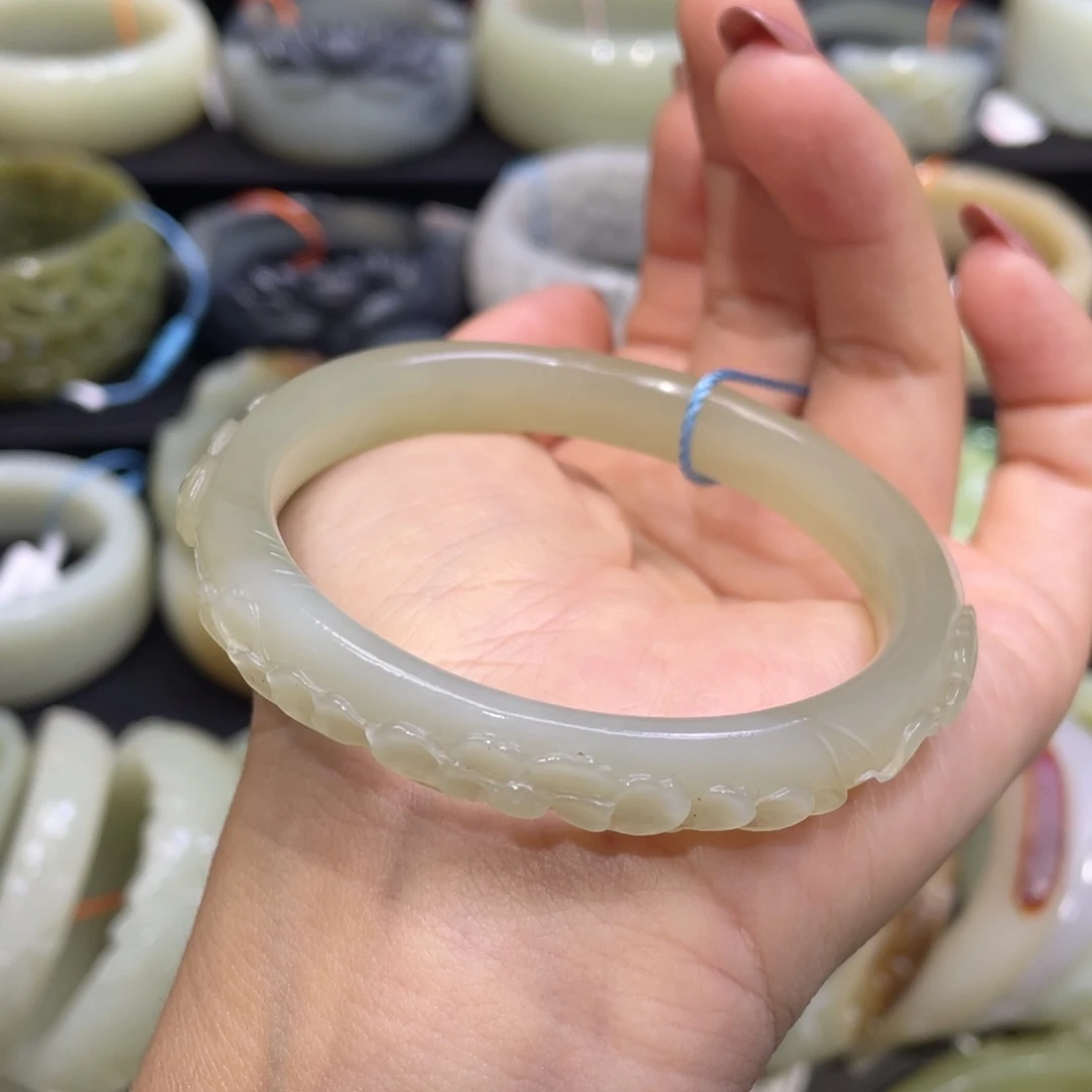 和田玉手镯未镶嵌112