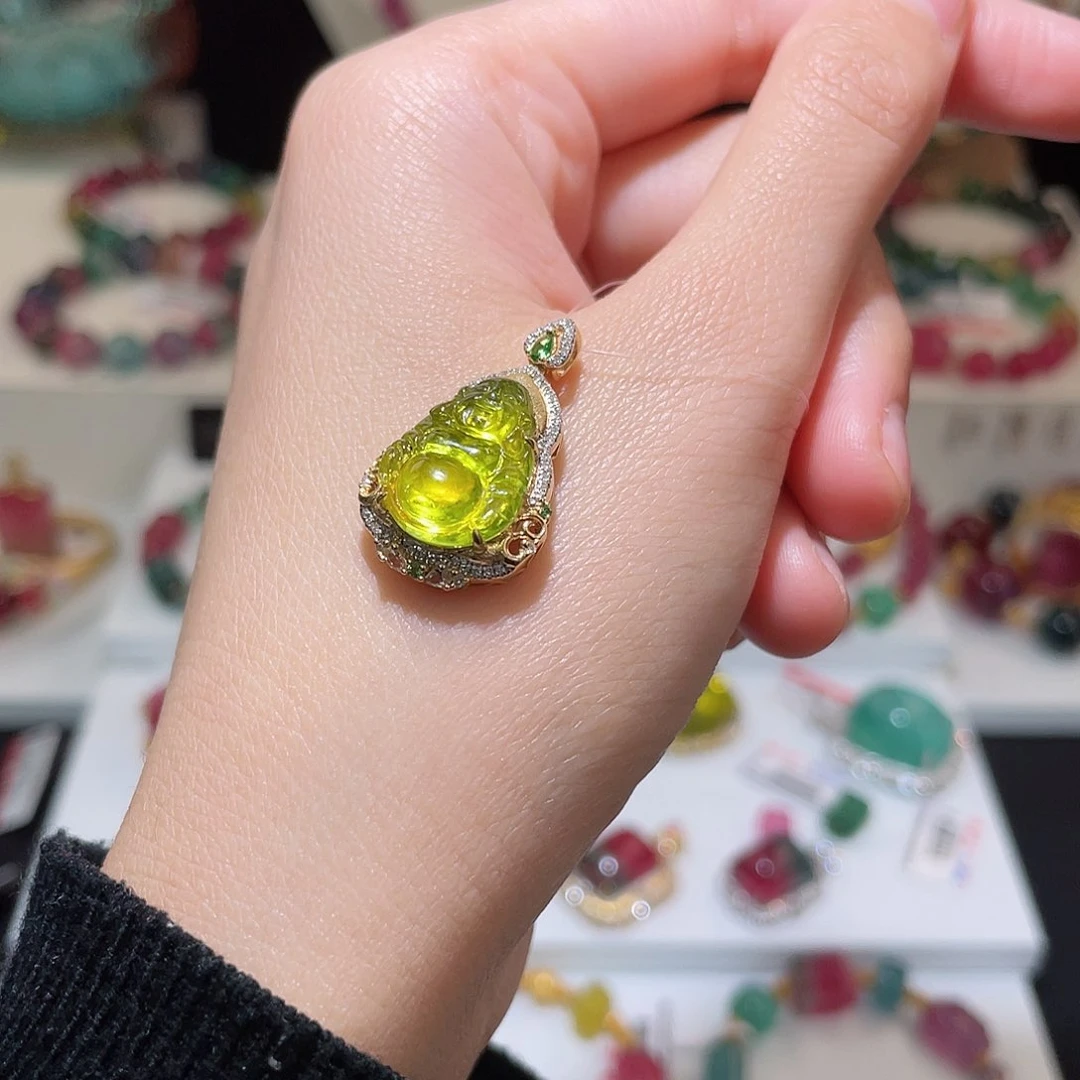 碧玺吊坠(不含链)18K金镶嵌碧玺吊坠